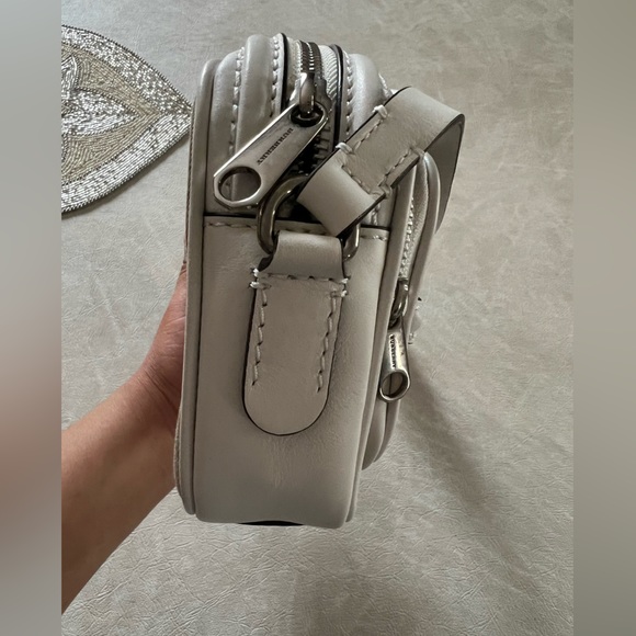 🤍🤍🤎Burberry Check Link Camera Bag 🤎🤍🤍 - Picture 6 of 14